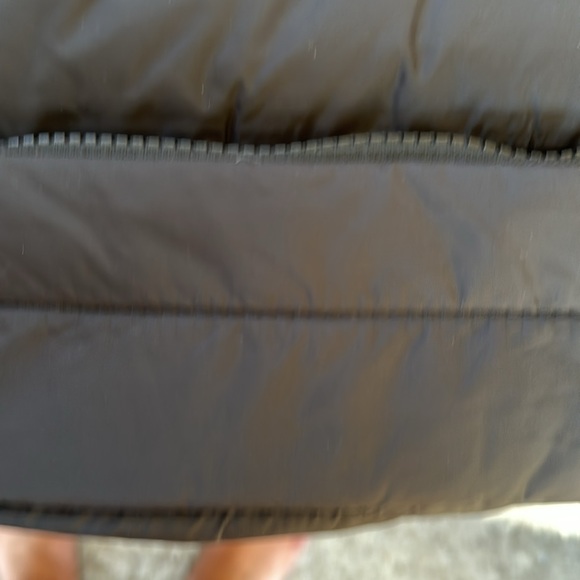 Quilted GAIAM lite traveler duffel bag - Picture 3 of 16